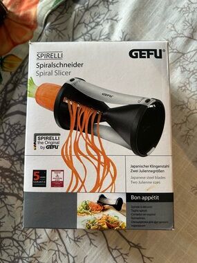 GEFU Spirelli Spiral Slicer - Black & Silver